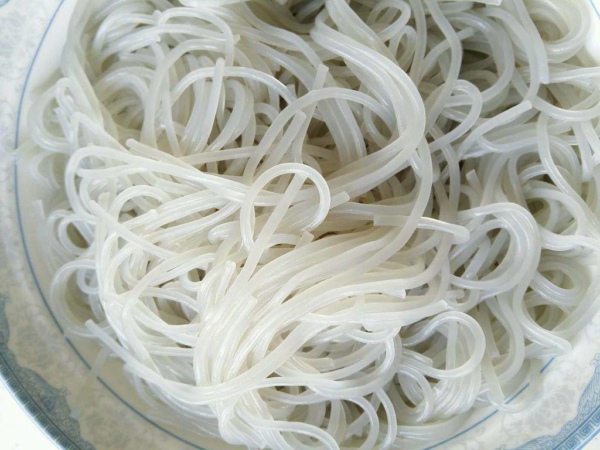 內(nèi)蒙古某鮮粉條查出鋁殘留超標(biāo)，食品安全檢測(cè)儀幫助企業(yè)解決此問(wèn)題